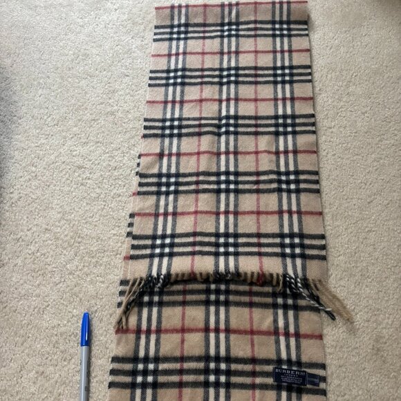Authentic Burberry cashmere scarf - Picture 2 of 3